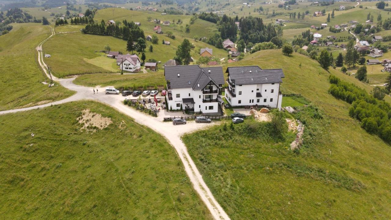 Pensiunea Soarelui Fundata Exterior photo